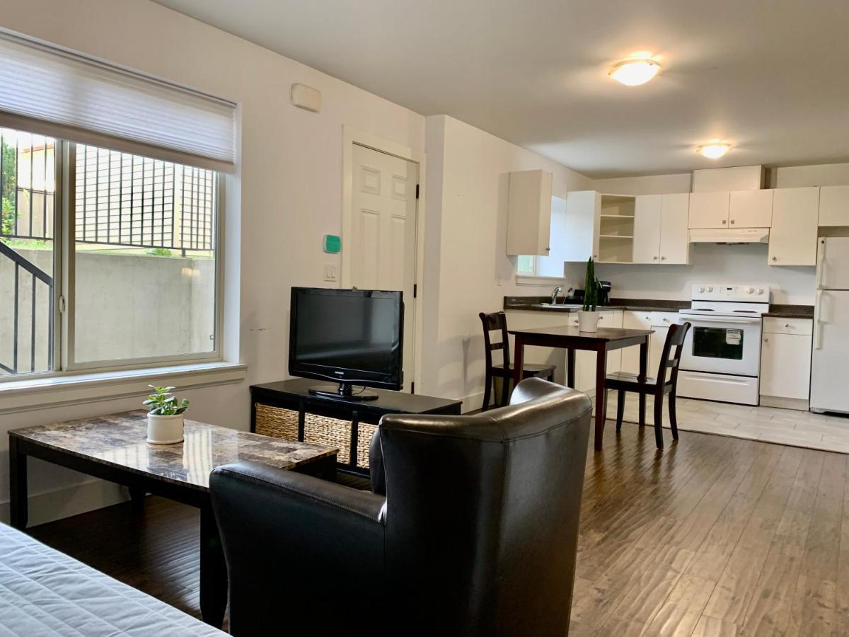 Spacious Burnaby Guest Home 外观 照片